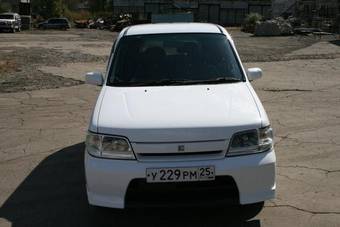 2001 Nissan Cube Pictures