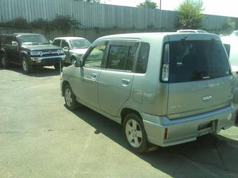 2001 Nissan Cube Pictures