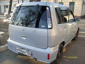 2001 Nissan Cube Pictures