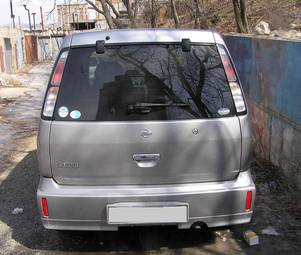 2001 Nissan Cube Photos