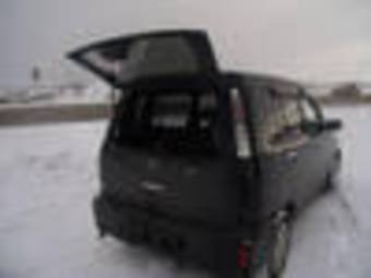 2001 Nissan Cube Photos