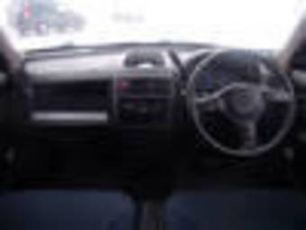 2001 Nissan Cube Pictures