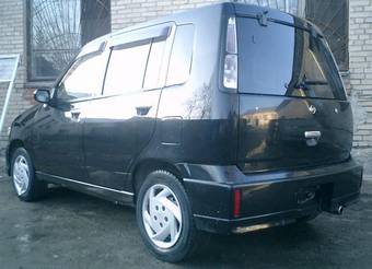 2001 Nissan Cube Pictures