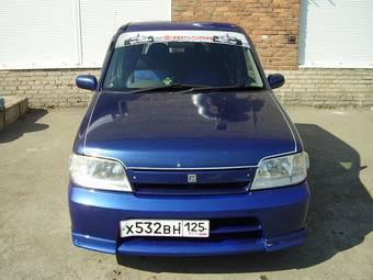2001 Nissan Cube Pictures