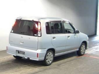 2001 Nissan Cube Pictures