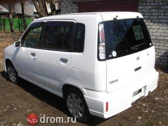 2001 Nissan Cube Pictures
