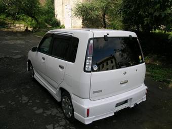 2001 Nissan Cube Pics