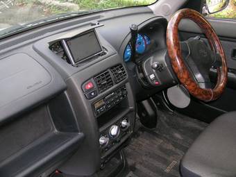 2001 Nissan Cube Pictures