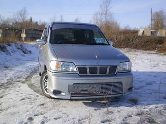 2001 Nissan Cube Photos