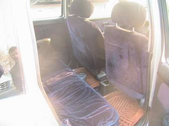 2001 Nissan Cube Photos