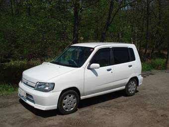 2001 Nissan Cube Pictures