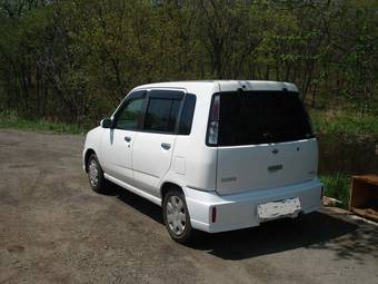 2001 Nissan Cube Pictures