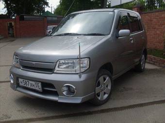 2001 Nissan Cube Pictures