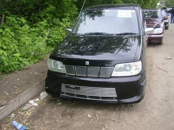 2001 Nissan Cube Photos