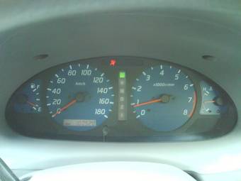 2001 Nissan Cube Photos