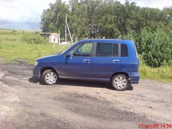 2001 Nissan Cube Pictures