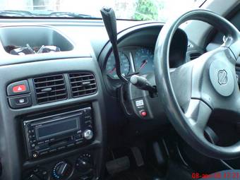 2001 Nissan Cube Pictures
