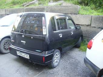 2001 Nissan Cube Pictures