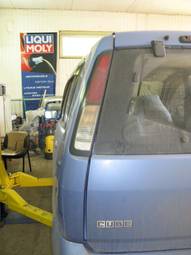 2001 Nissan Cube Pictures
