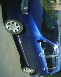2001 Nissan Cube Photos