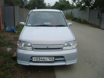 2001 Nissan Cube Pictures