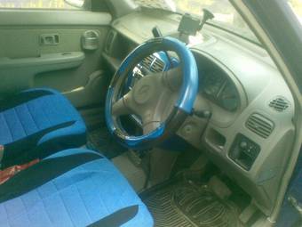 2001 Nissan Cube Pictures