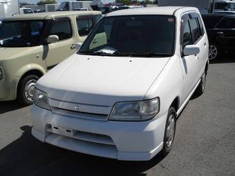 2001 Nissan Cube Pictures