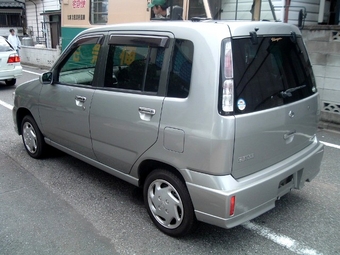 2002 Nissan Cube