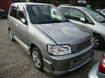 2002 Nissan Cube