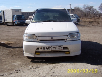 2002 Nissan Cube