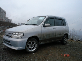 2002 Nissan Cube