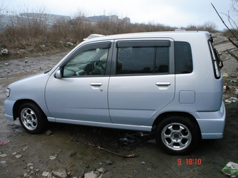 2002 Nissan Cube