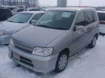 2002 Nissan Cube