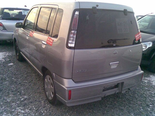 2002 Nissan Cube