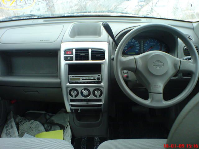 2002 Nissan Cube