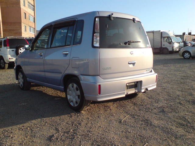 2002 Nissan Cube