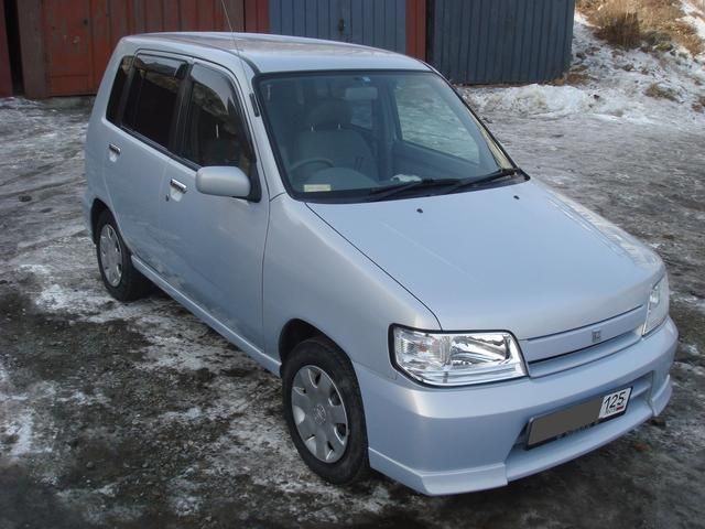 2002 Nissan Cube