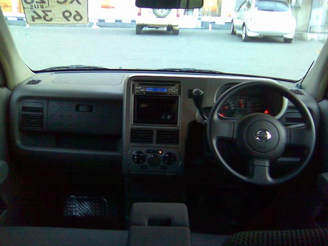 2002 Nissan Cube