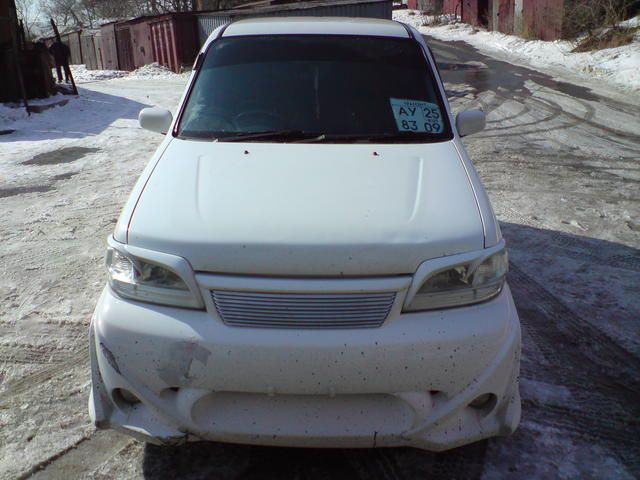 2002 Nissan Cube