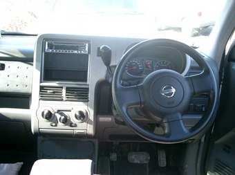 2002 Nissan Cube