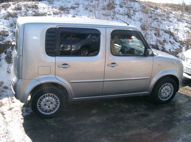 2002 Nissan Cube