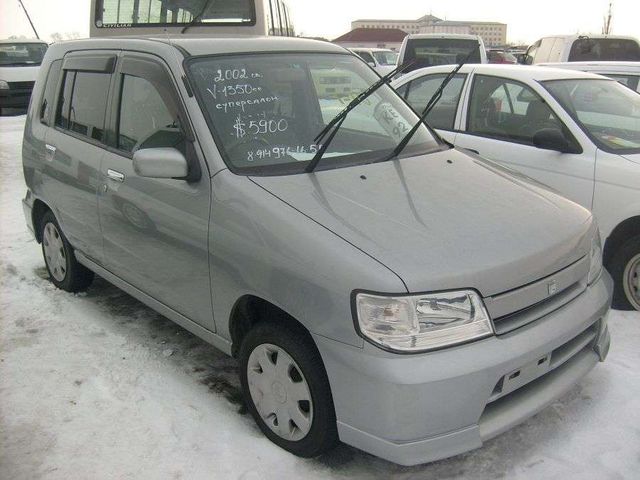 2002 Nissan Cube