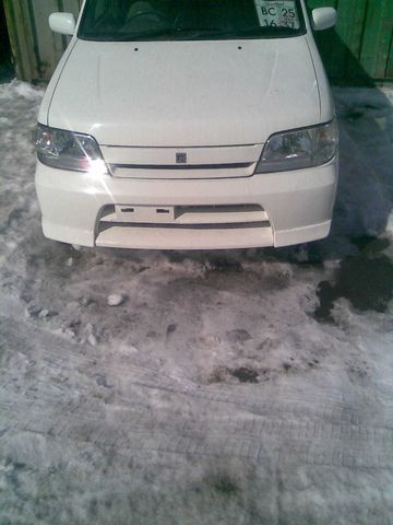 2002 Nissan Cube