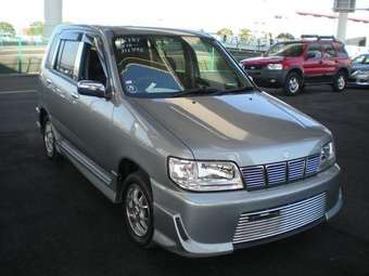 2002 Nissan Cube