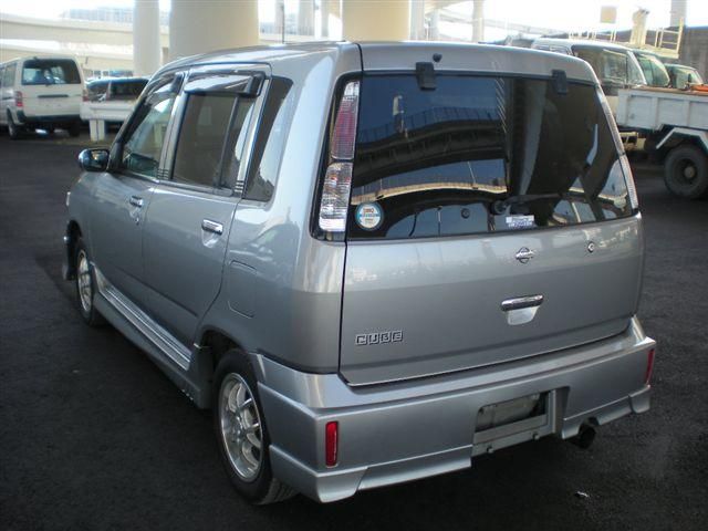 2002 Nissan Cube