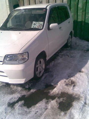 2002 Nissan Cube