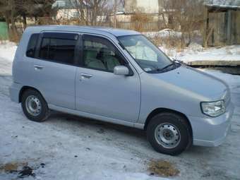 2002 Nissan Cube