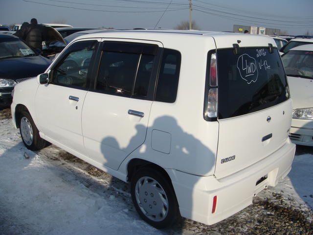 2002 Nissan Cube