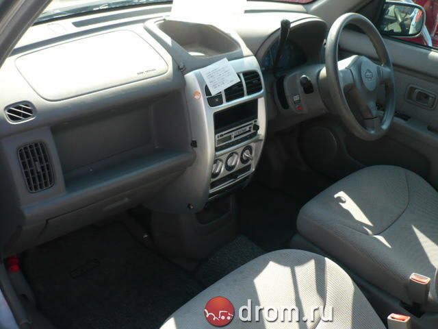 2002 Nissan Cube