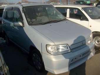 2002 Nissan Cube